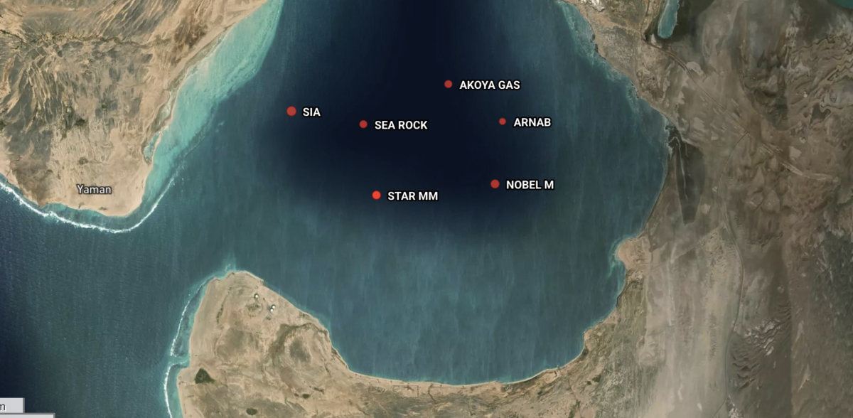 توقف حركة السفن في ميناء رأس عيسى وشلل شبه كامل في ميناء الحُديدة